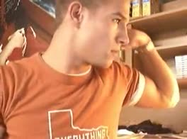 DELICIOUS HUNG STAR SHOWS HIS STUFF